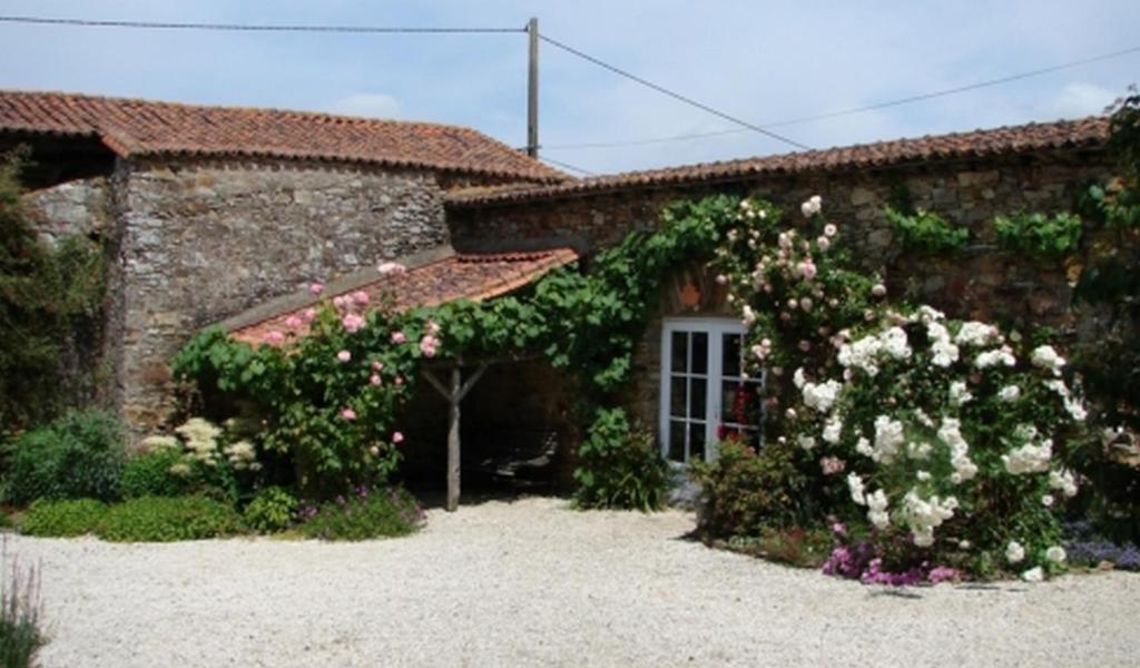 Relais De La Riniere Le Landreau Exterior foto